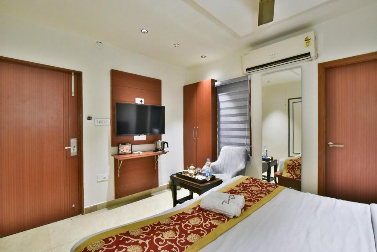 Hotel Highland 암리차르 외부 사진
