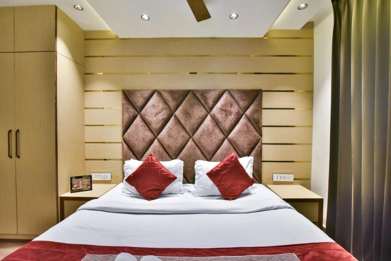 Hotel Highland 암리차르 외부 사진