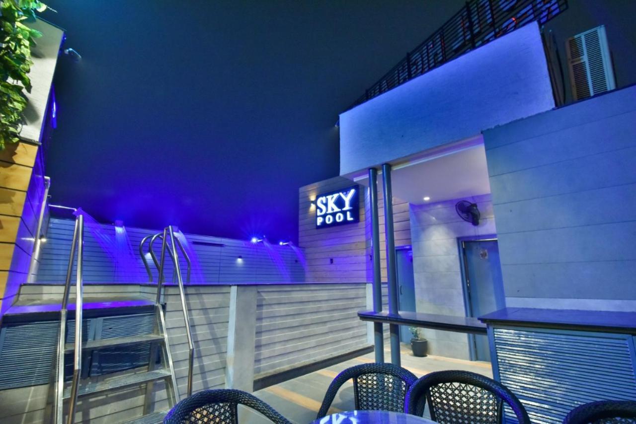 Hotel Highland 암리차르 외부 사진